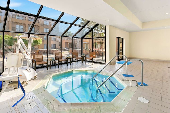 Pool 6 of 37