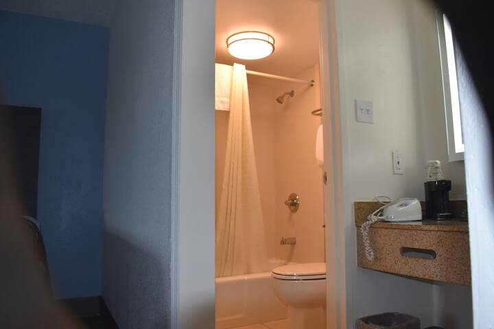 Room 12 of 20