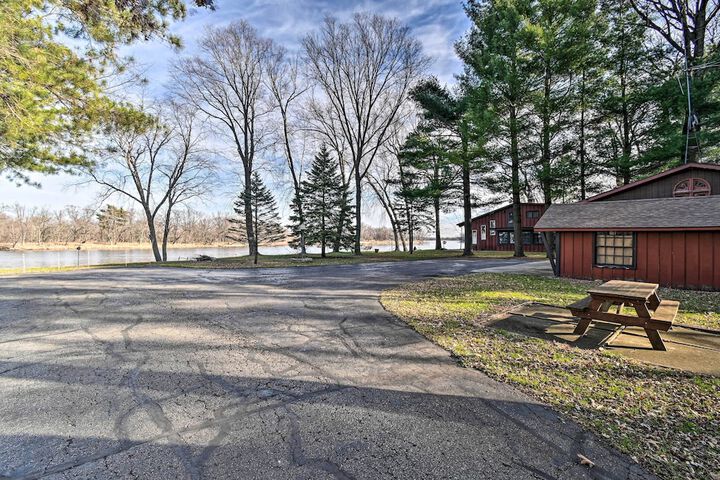 Eagles Nest - Baraboo Cabin on Wisconsin River!