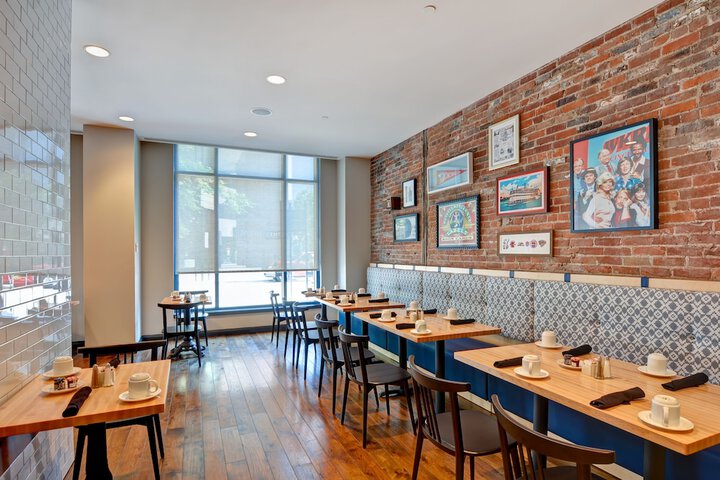 The Cincinnatian Hotel Curio Collection by Hilton