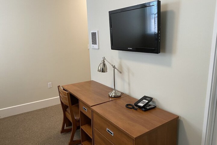 COLUMBUS RESIDENCE