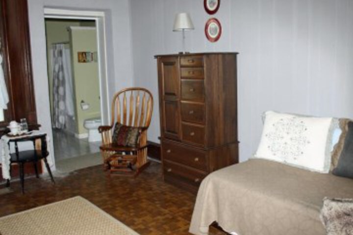 Markward Manor Bed and Breakfast Inn