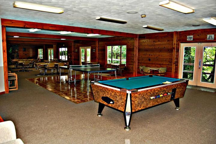 Bear Cave Camping Resort
