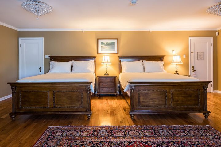 Room 33 of 51
