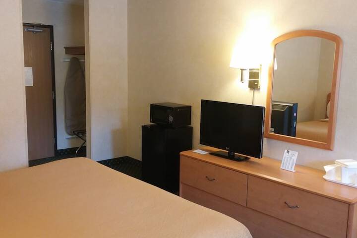 Room 47 of 76