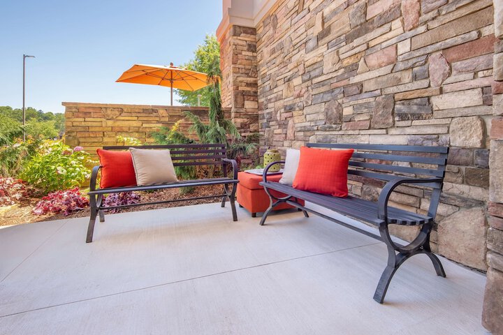 Terrace/Patio 32 of 34