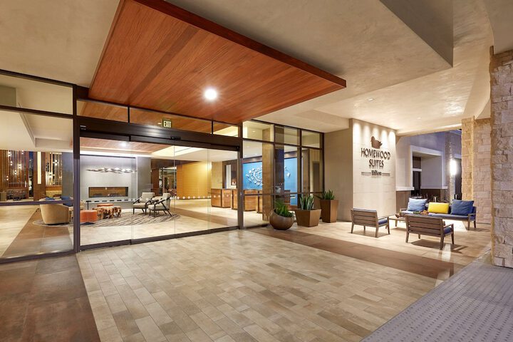 Hotel 5 of 50
