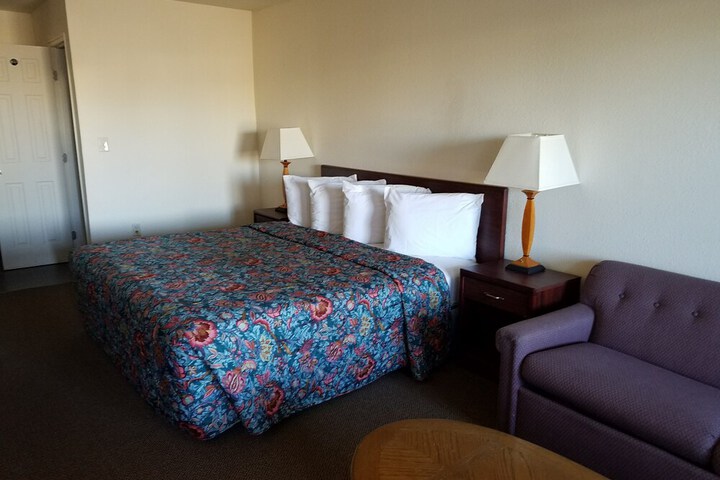 Sahara Inn