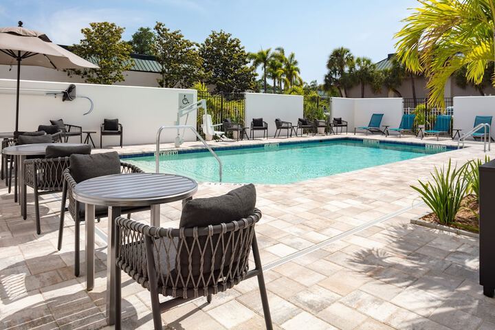 Pool 2 of 18