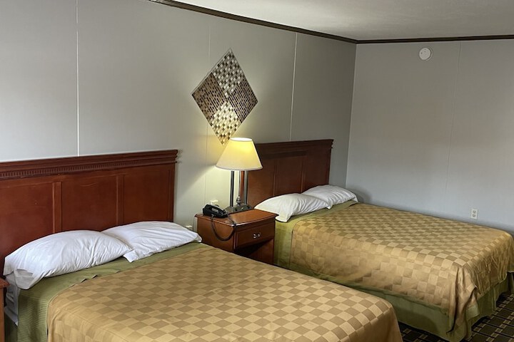 Room 15 of 16