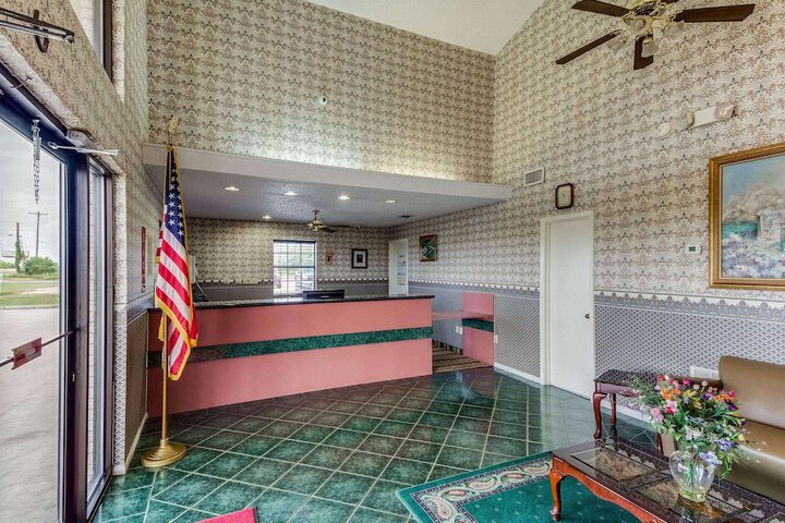 Hotel Interior 9 of 23