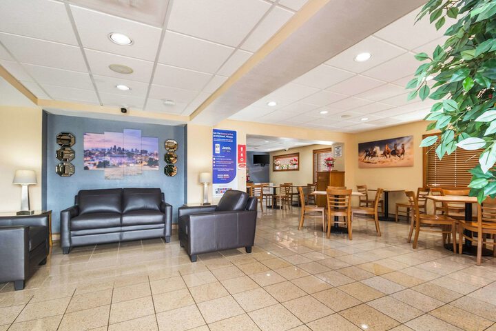 Hotel Interior 10 of 64