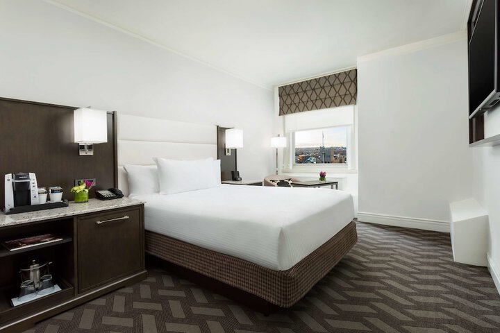 Room 56 of 144