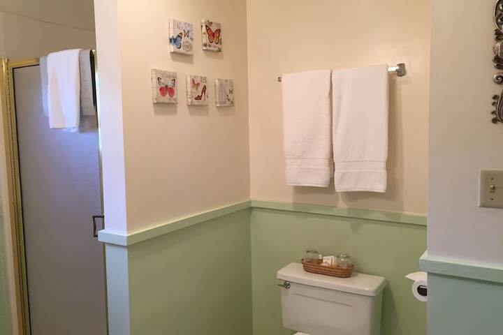 Room 222 of 287