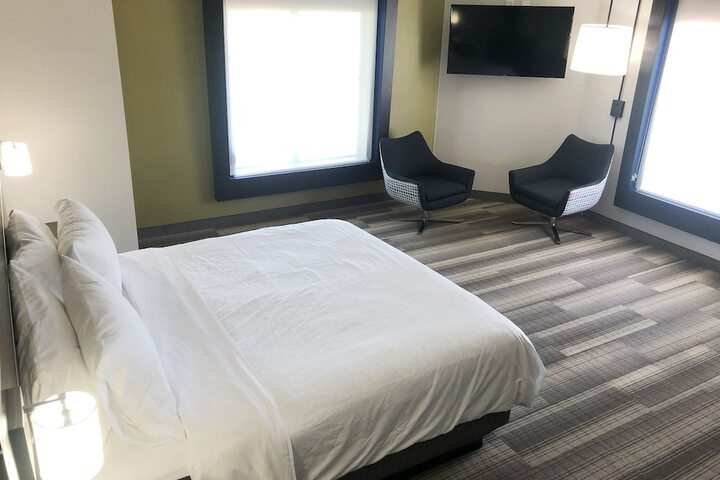 Room 46 of 78