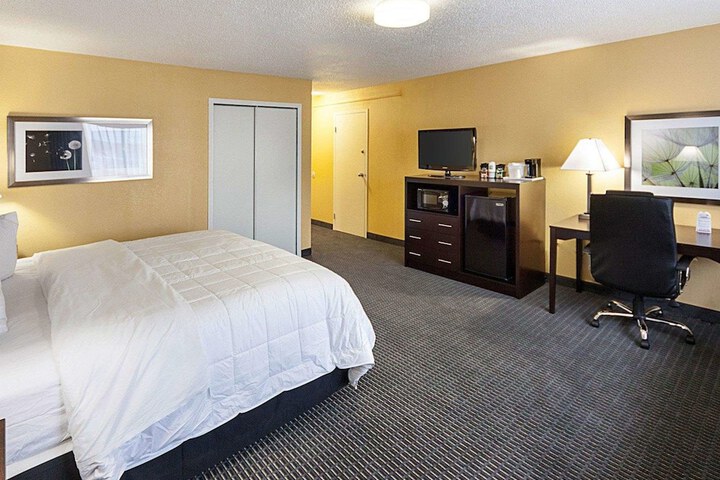 Room 22 of 44