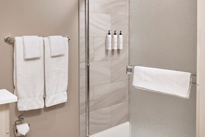 Fairfield Inn & Suites by Marriott Airdrie