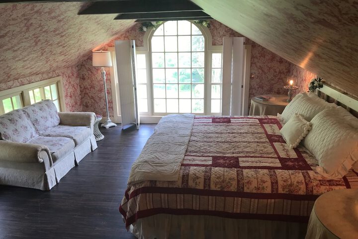 Room 37 of 66