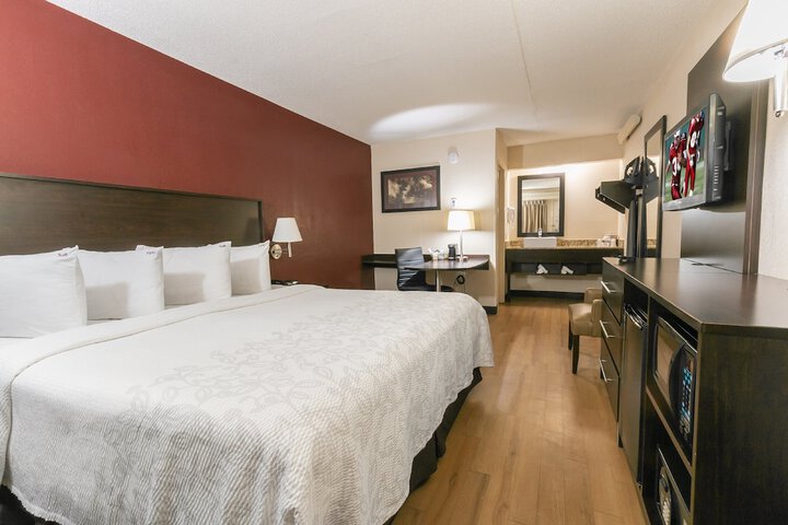 Red Roof Inn PLUS+ Pittsburgh East - Monroeville