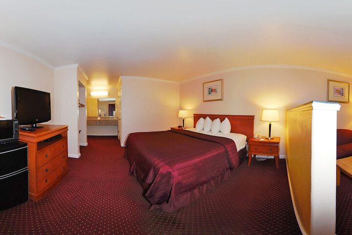 Room 18 of 47