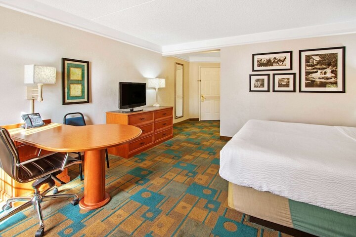 Room 12 of 29