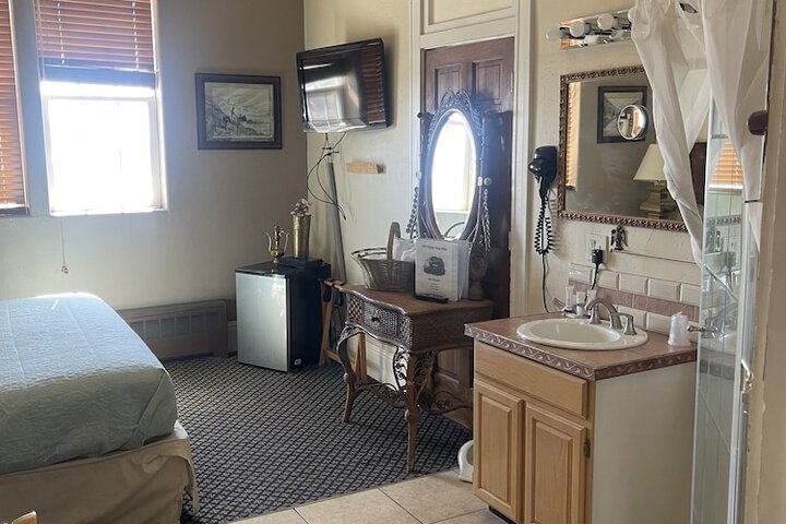Room 30 of 75