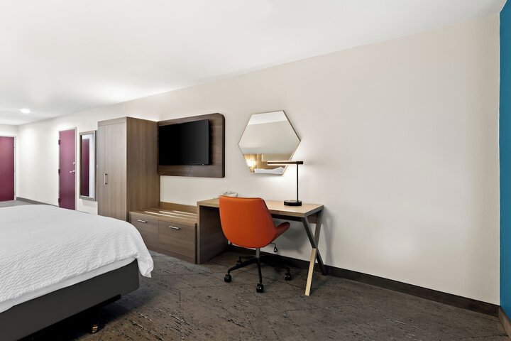 Holiday Inn Express & Suites Perry by IHG