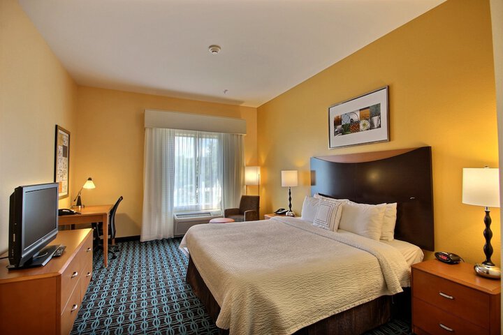 Room 28 of 45