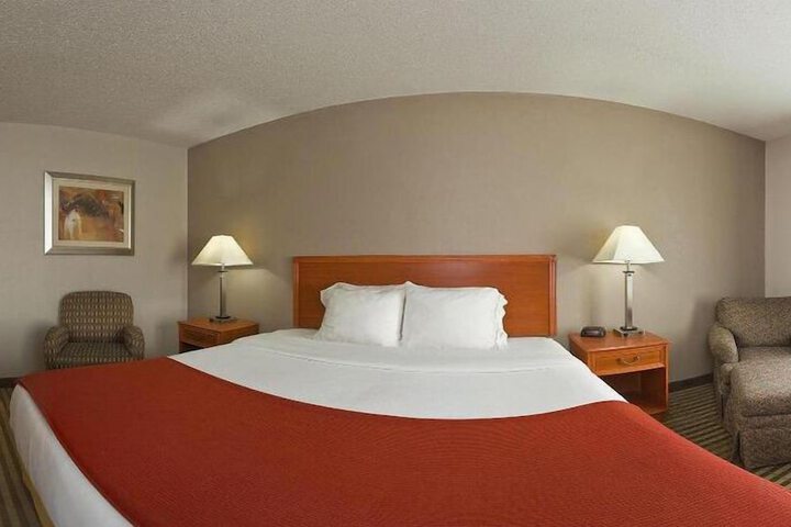 Room 14 of 40