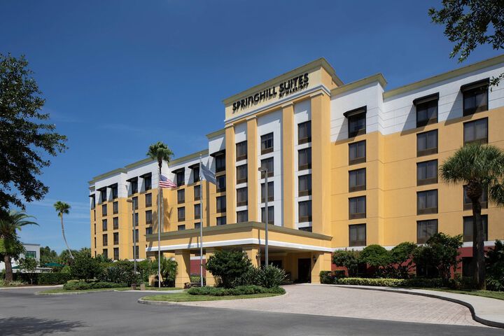 Hotel 2 of 32