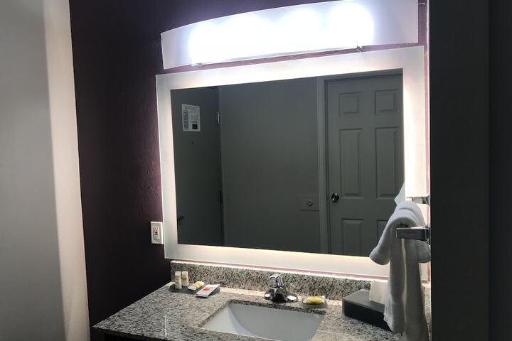Room 19 of 53