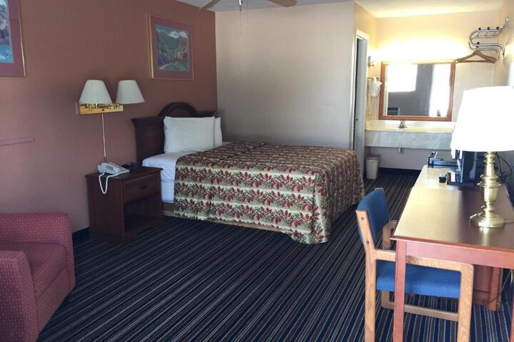 Budget Inn Motel