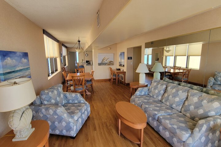 Room 16 of 49