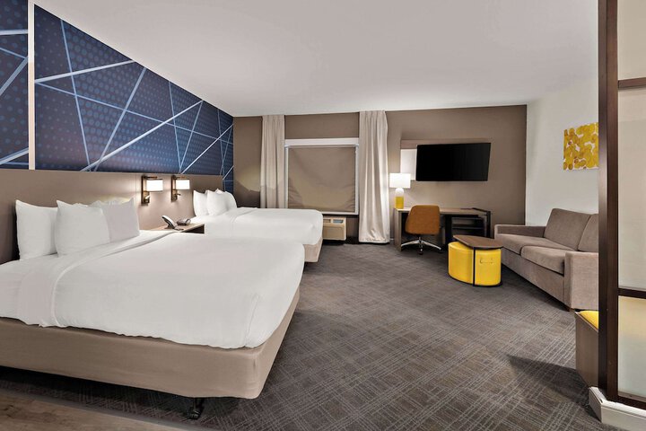 Comfort Suites Columbus East Broad