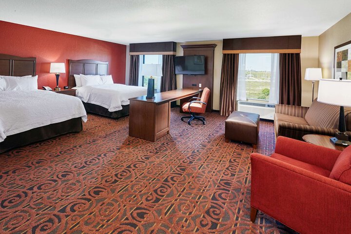 Hampton Inn & Suites Milwaukee / Franklin