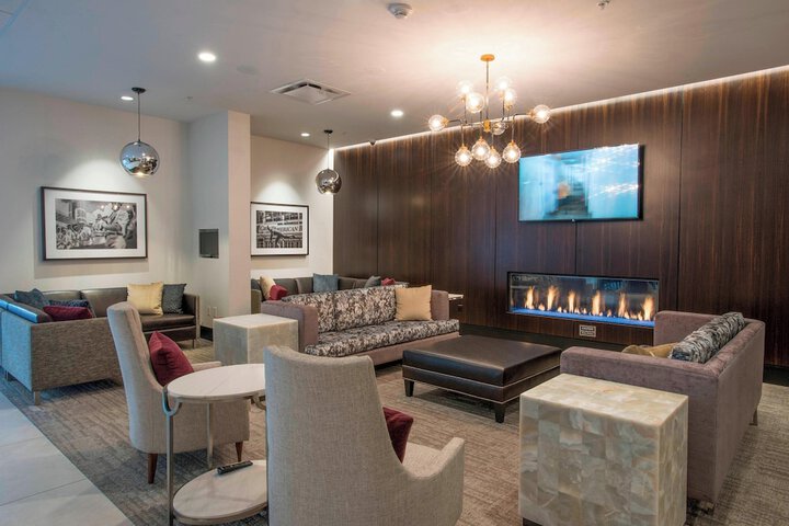 Hotel Interior 10 of 28
