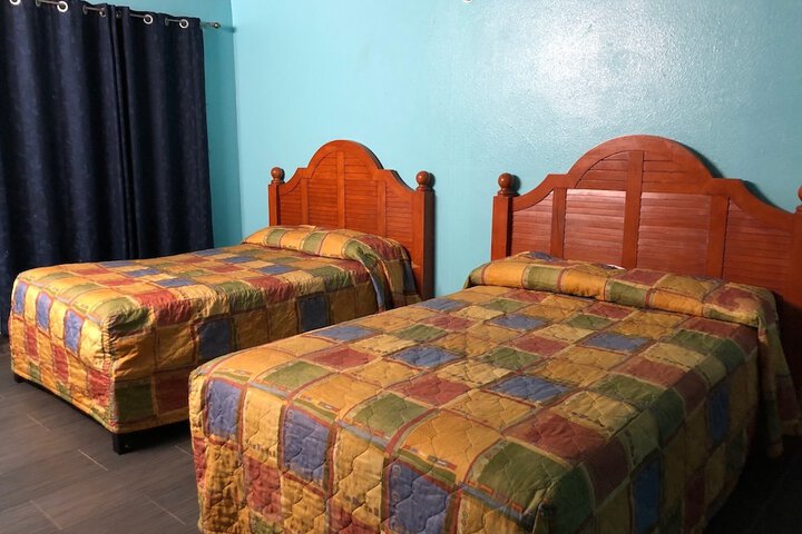Room 2 of 6