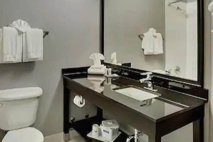 Room 9 of 31