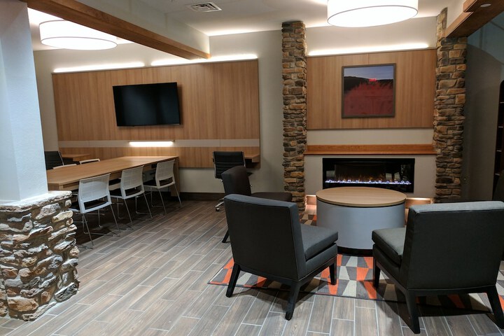 Hotel Interior 10 of 46