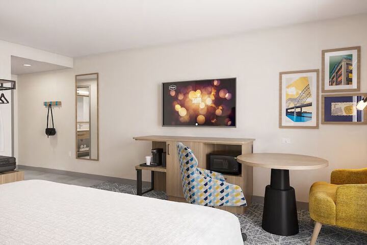 Room 11 of 22