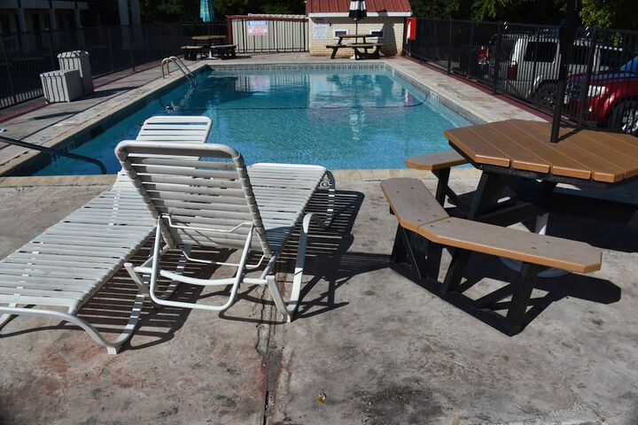 Pool 22 of 80