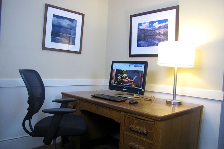 Business Center 23 of 24