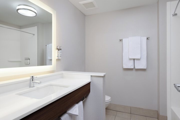 Holiday Inn Express & Suites Phoenix West - Buckeye by IHG