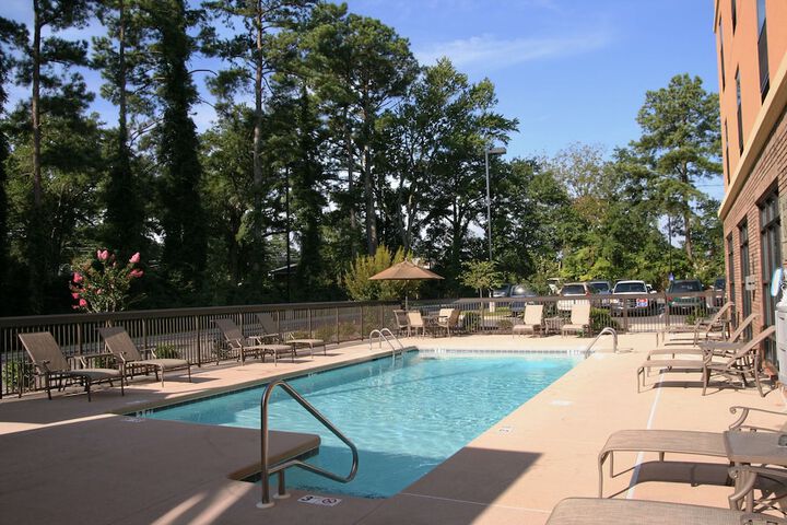 Pool 6 of 82