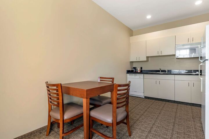 Room 11 of 26