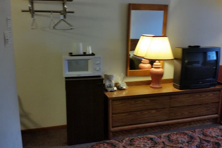 Room 8 of 14