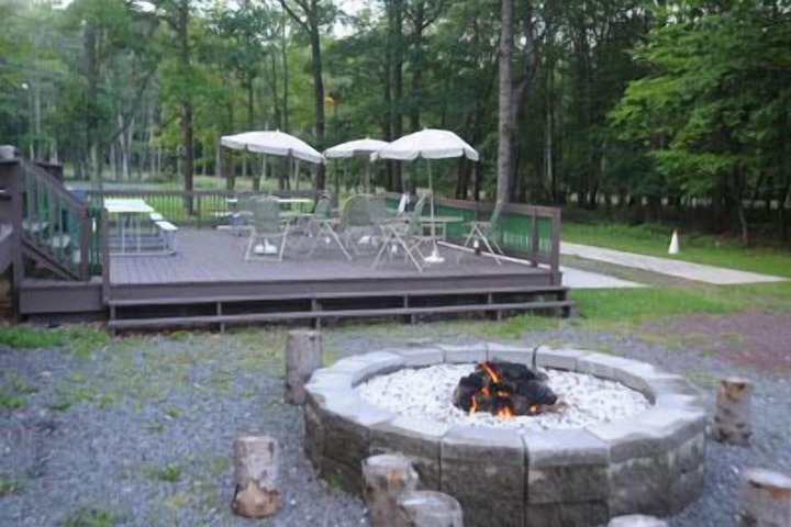 Sundeck 30 of 32