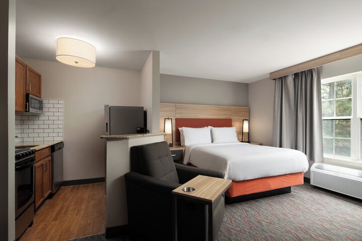 Room 26 of 28