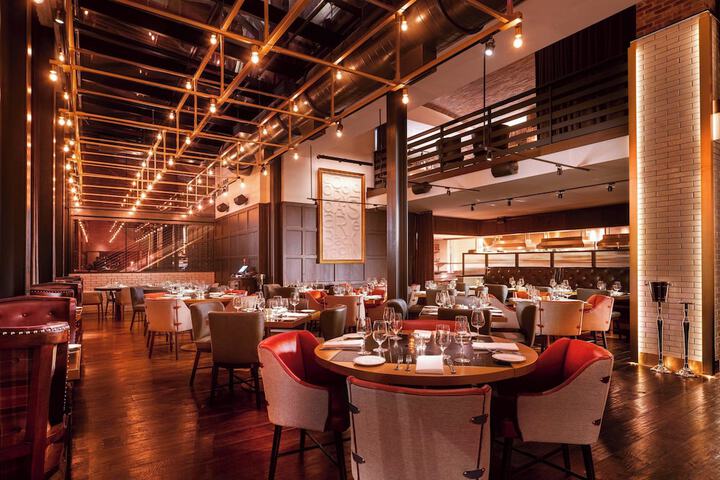Hotel Distil Autograph Collection