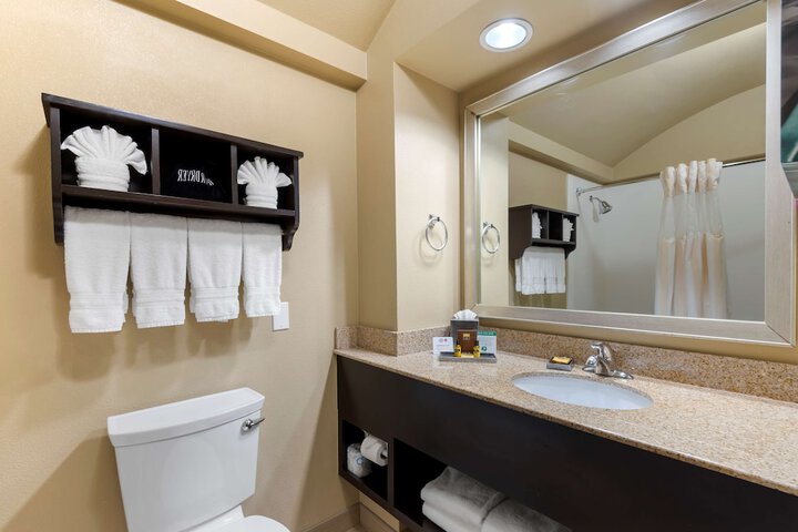 Room 11 of 36